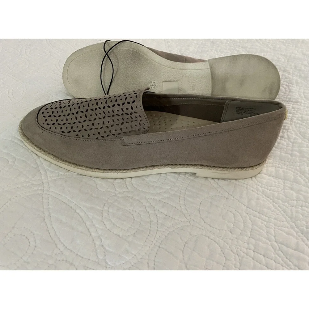 Liz Claiborne these only